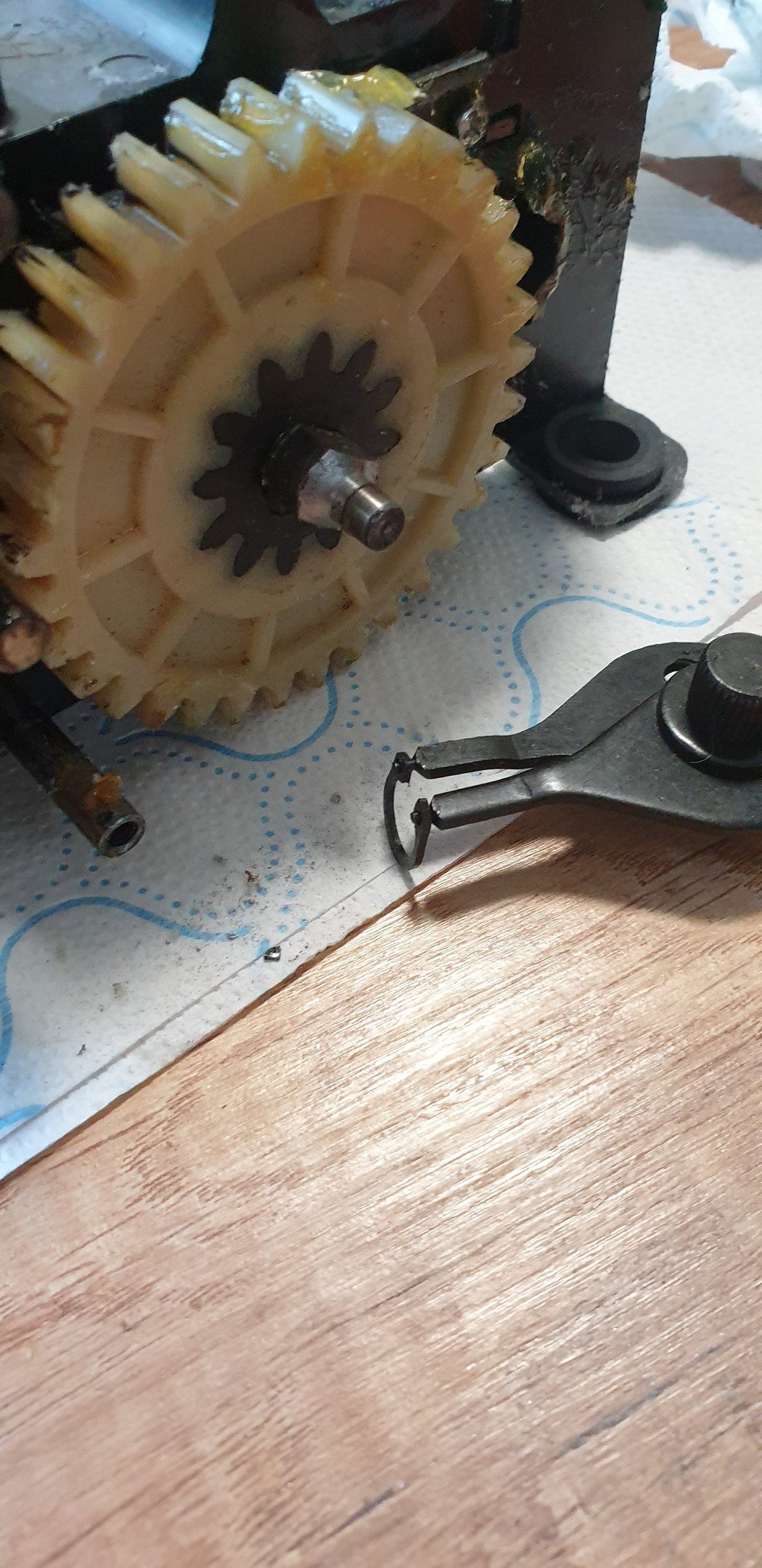 Rexel optimum autofeed+ 45x 50x shredder gear with metal gear socket