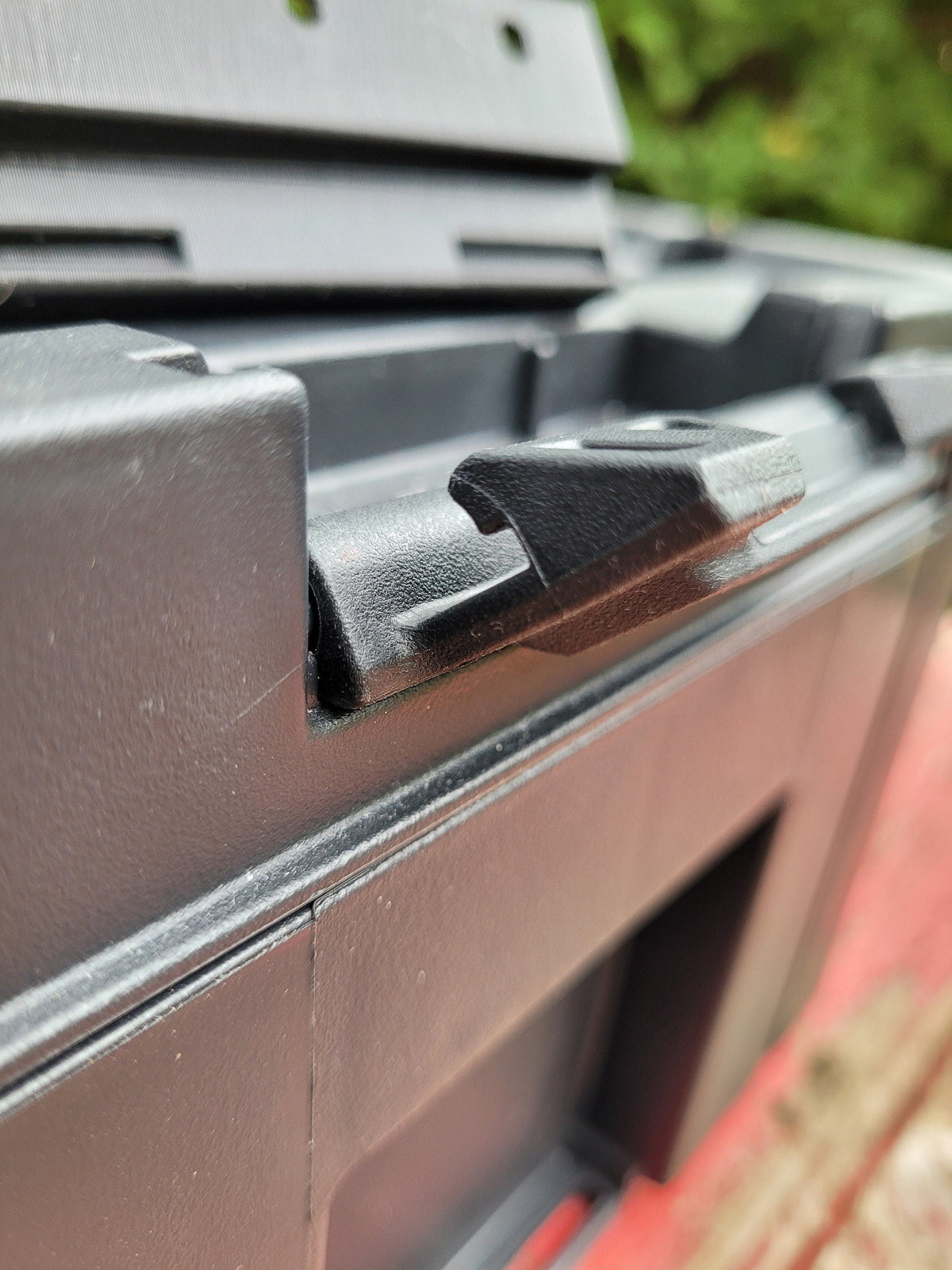 Clippable Stanley Fatmax tabletop mount