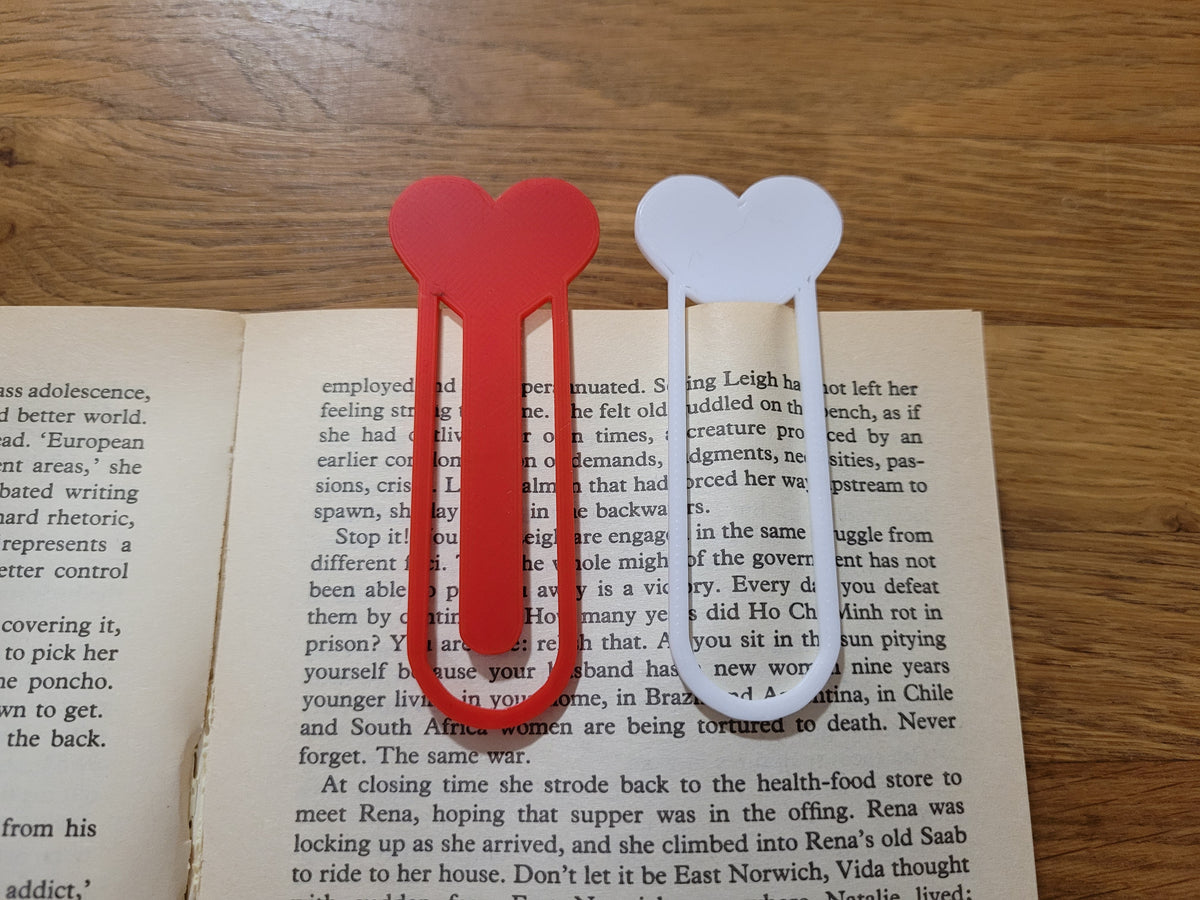 Heart-Shaped Bookmarks | Colorful Plastic Page Marker | Book Lover Gift | Reading Accessory - set of 6
