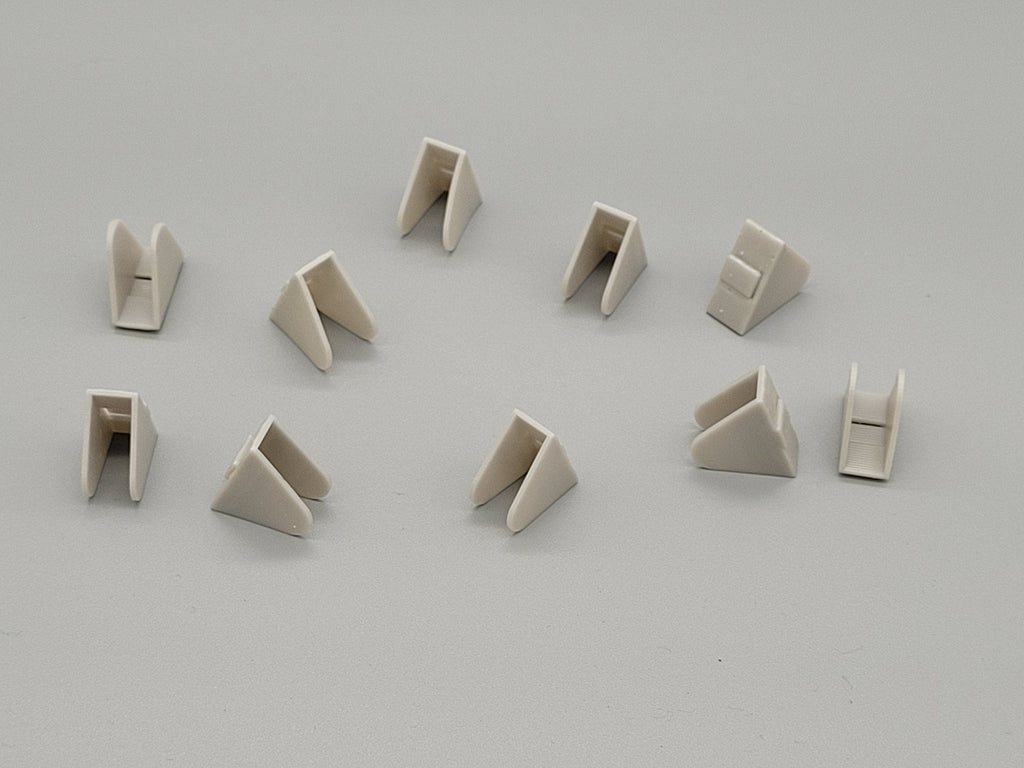 Reel to reel tape retaining clip for spools 10 pieces