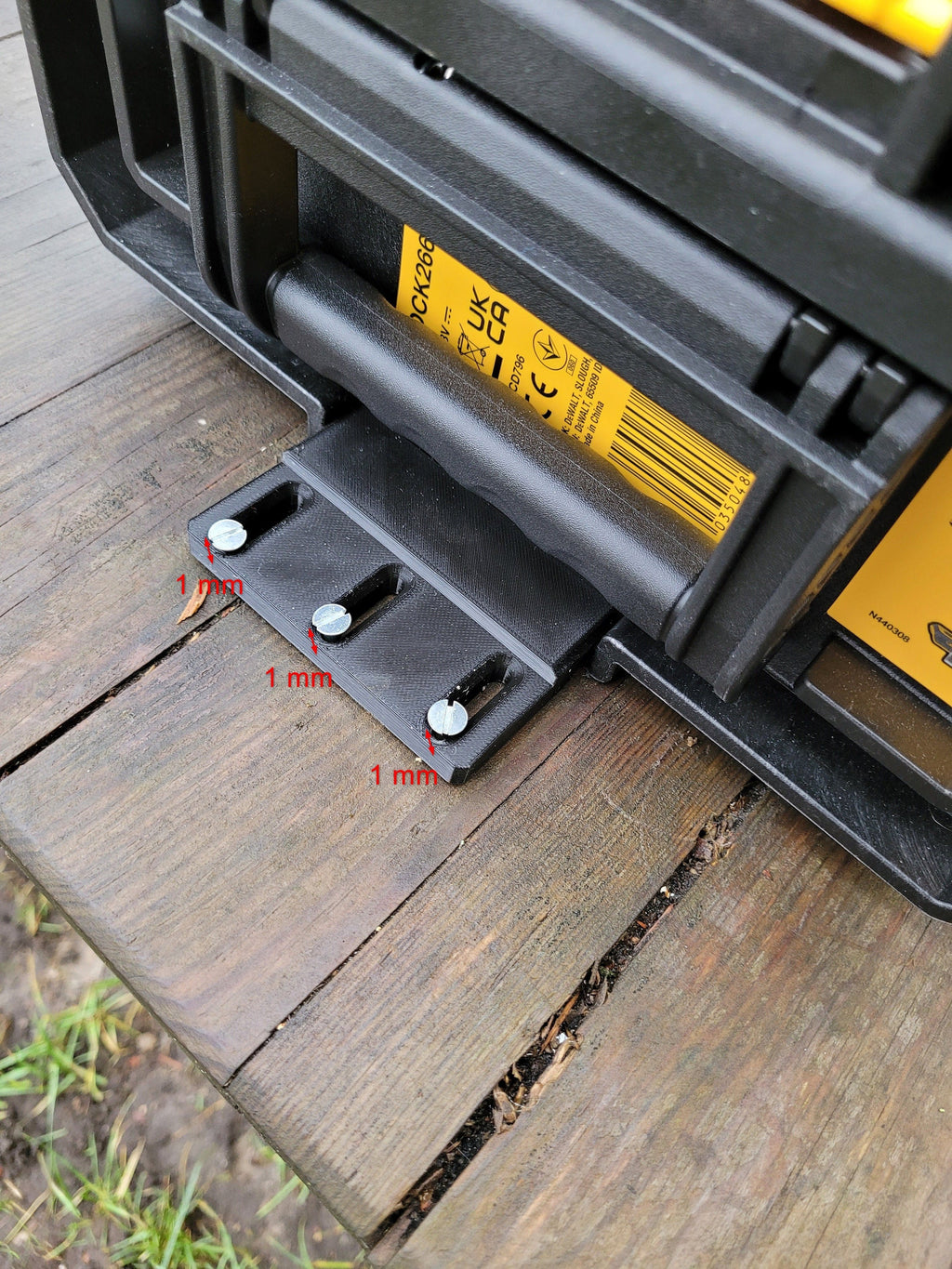 Holder mount for Dewalt Toughsystem