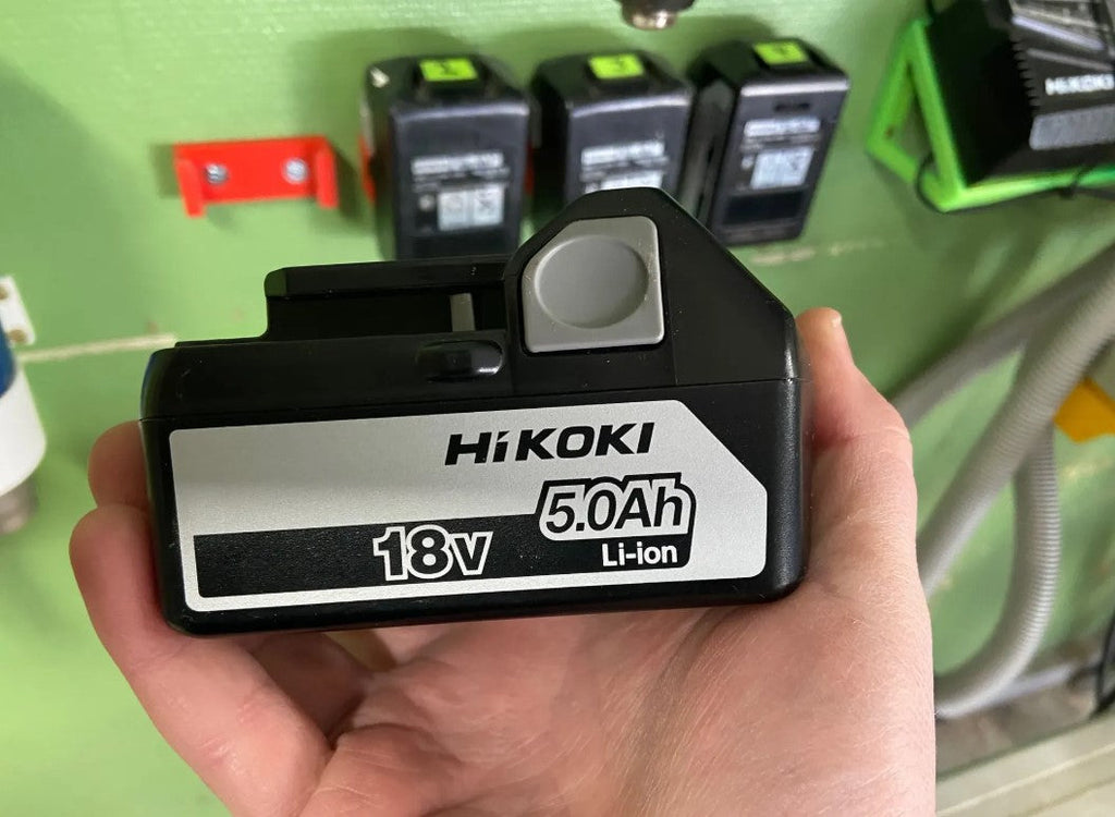 Wall Mounted Hikoki and Hitachi Battery Holder – Single Battery Storage Bracket