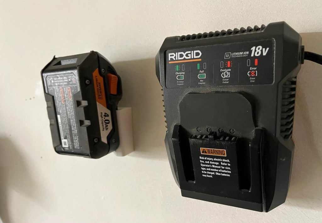 Wall Mounted Ridgid Battery Holder – Single Battery Storage Bracket