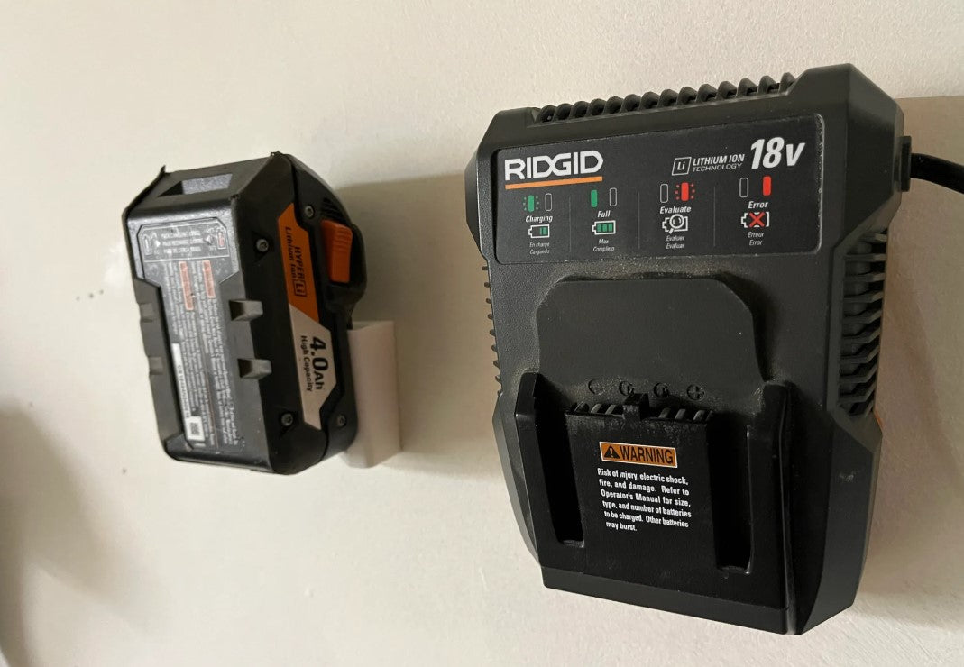Wall Mounted Ridgid Battery Holder – Single Battery Storage Bracket