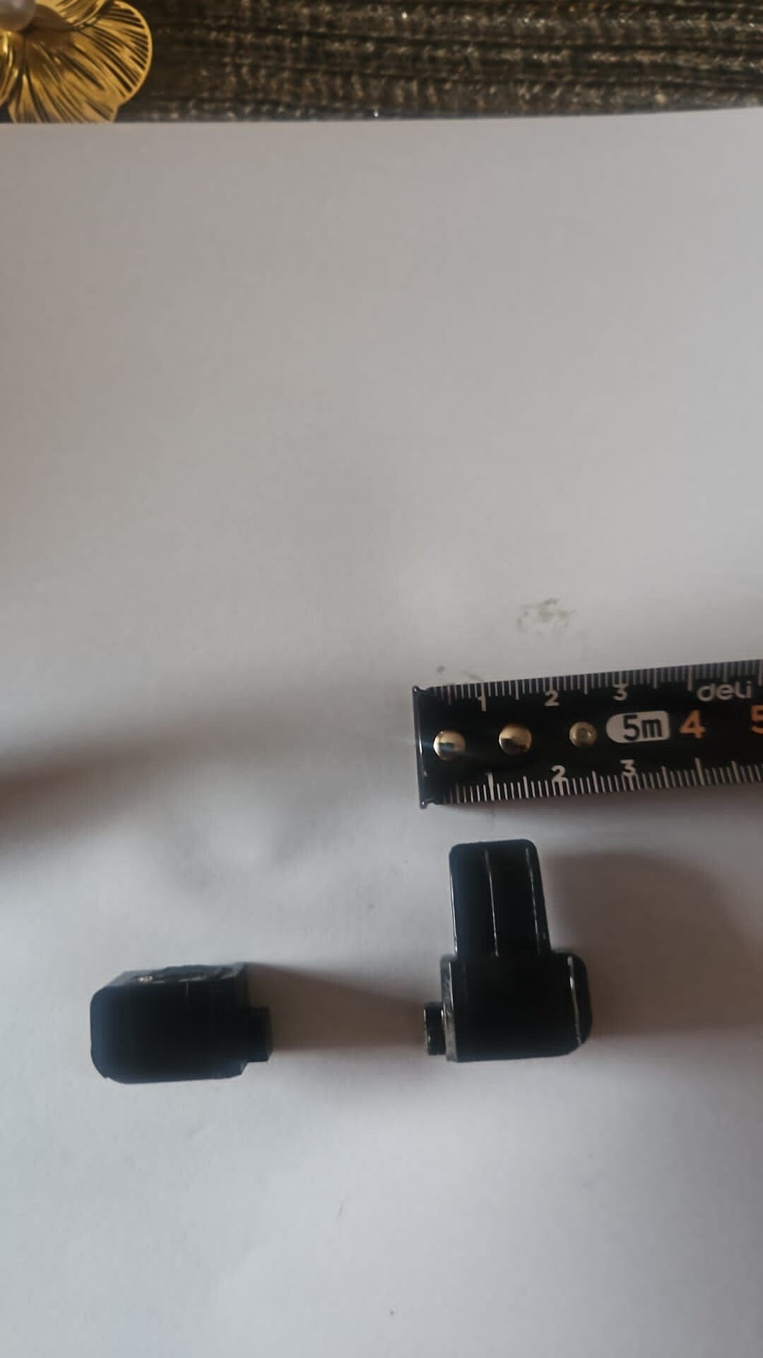 Hinge clip set for Dewalt Radio