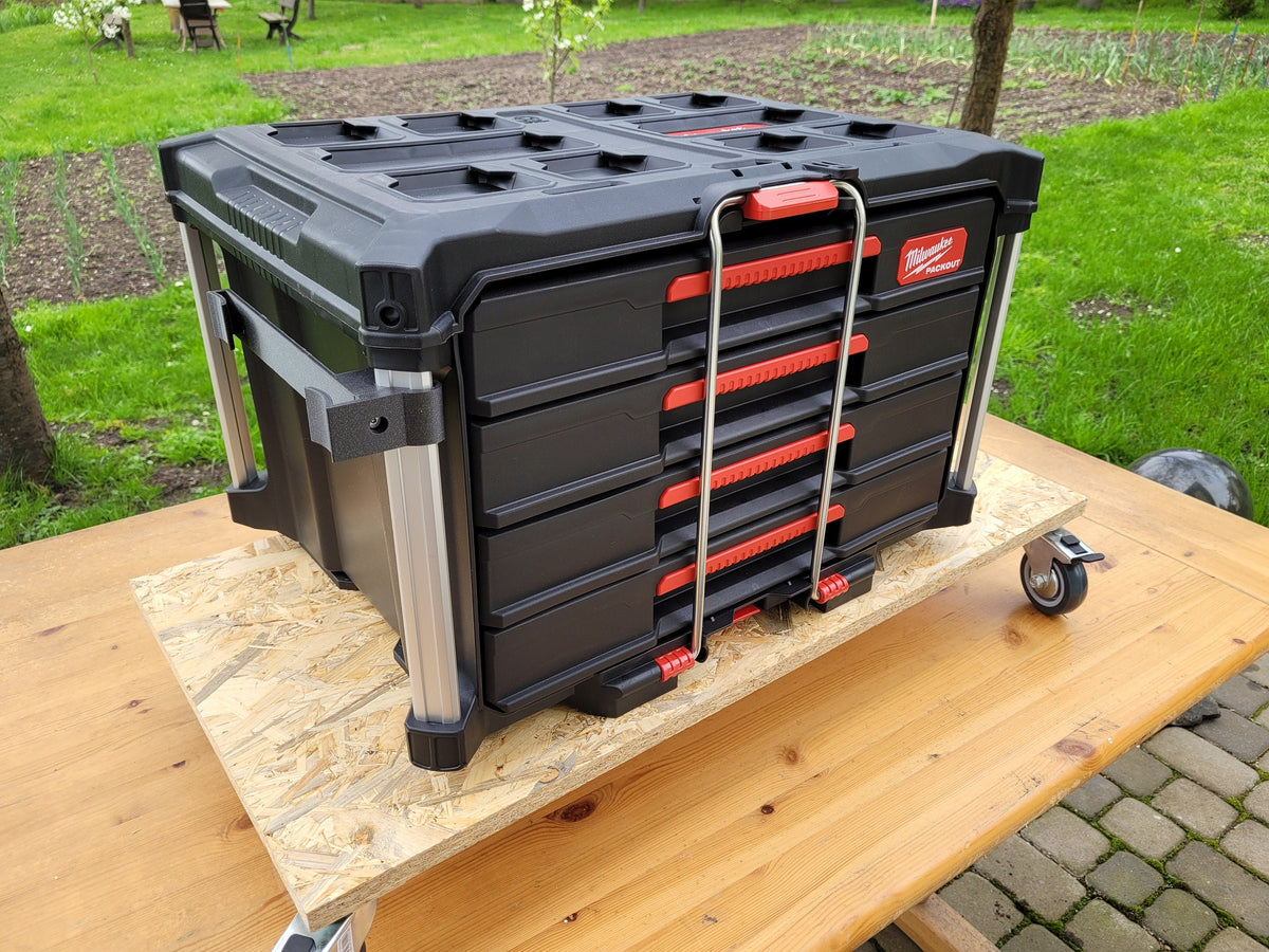 Rail mount for Milwaukee packout and Makita rails