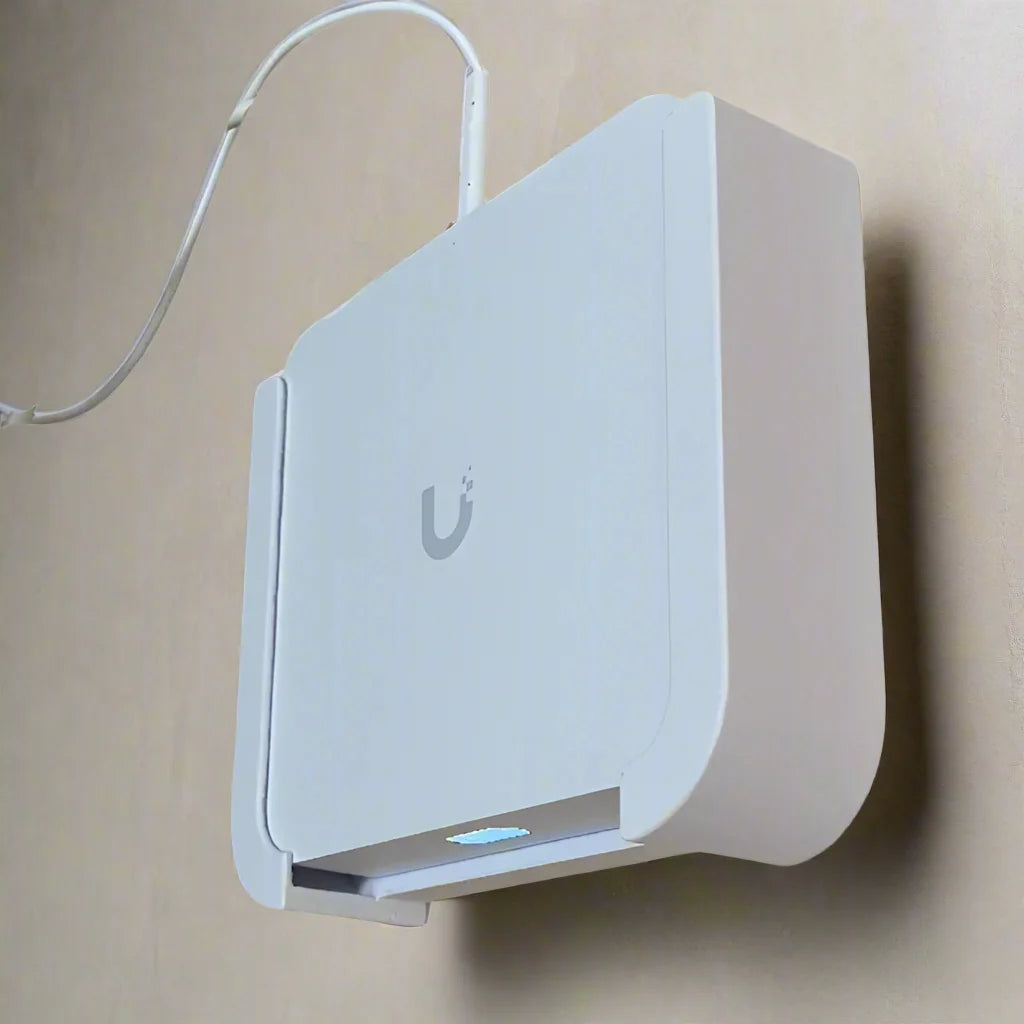 Wall mount for Unifi Cloud Gateway Ultra (UCG-Ultra & UCG-Max)